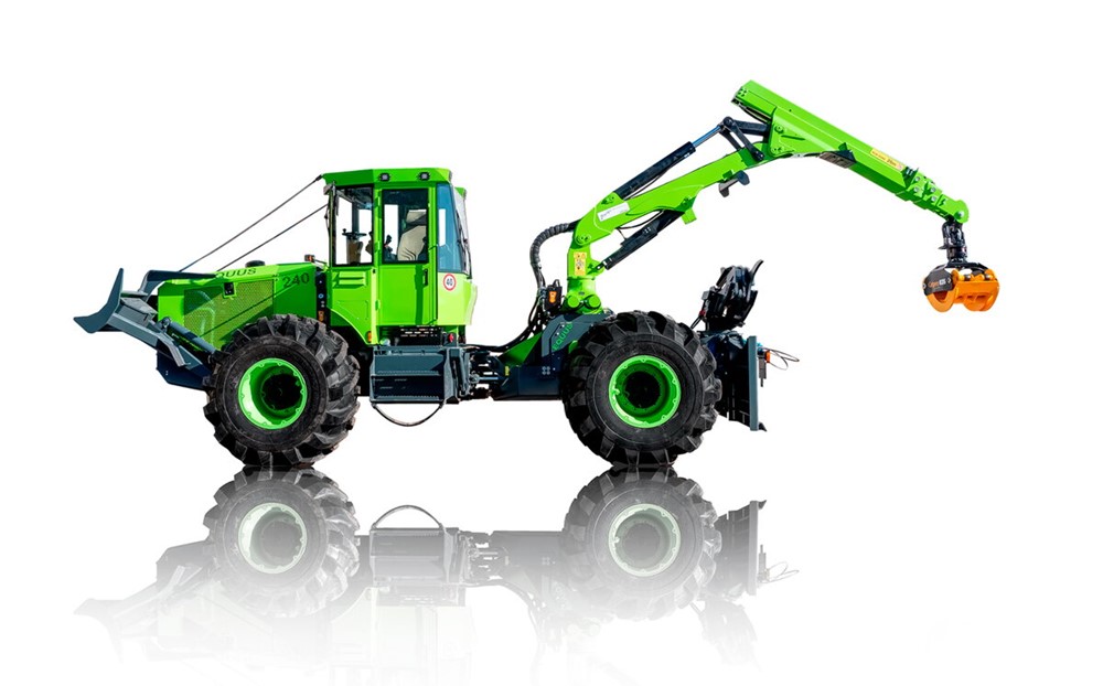 Skidder forestale EQUUS 240 UN per esbosco e movimentazione del legname 